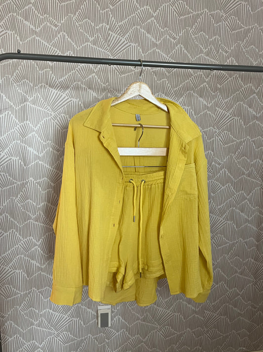 Two piece shorts set
